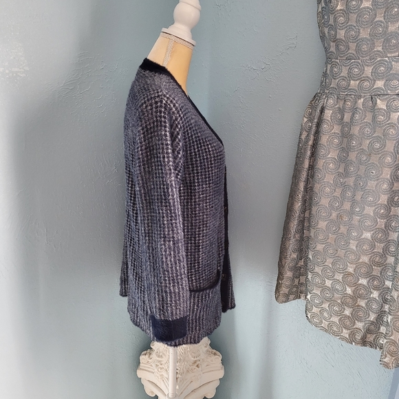 Court & Rowe soft fuzzy eyelash knit cardigan C25 - Picture 3 of 9